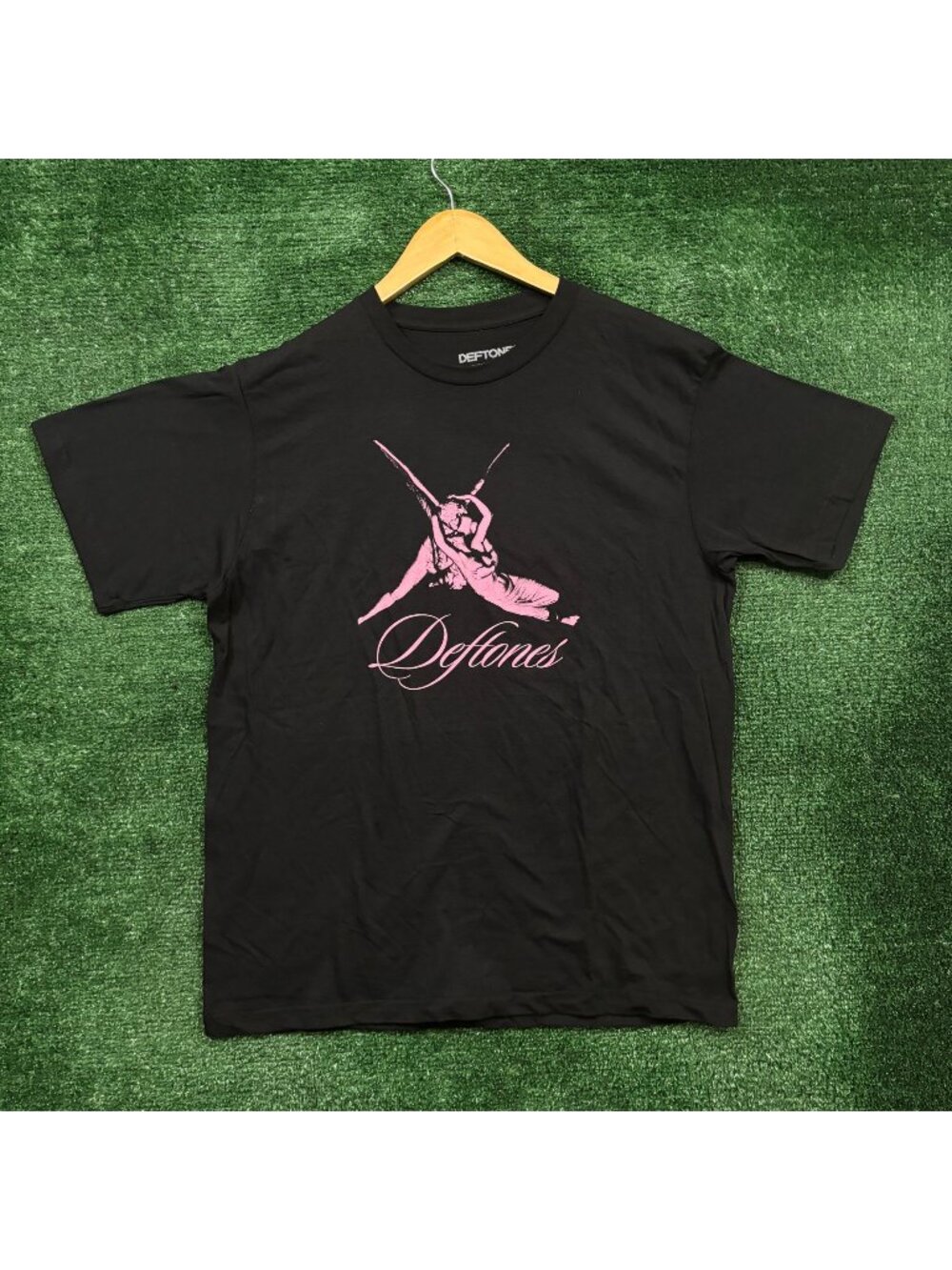 Deftones Angel Embrace Statue Nu Metal Band T-Shirt Size Large